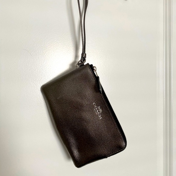 Coach metallic wristlet - Picture 2 of 2